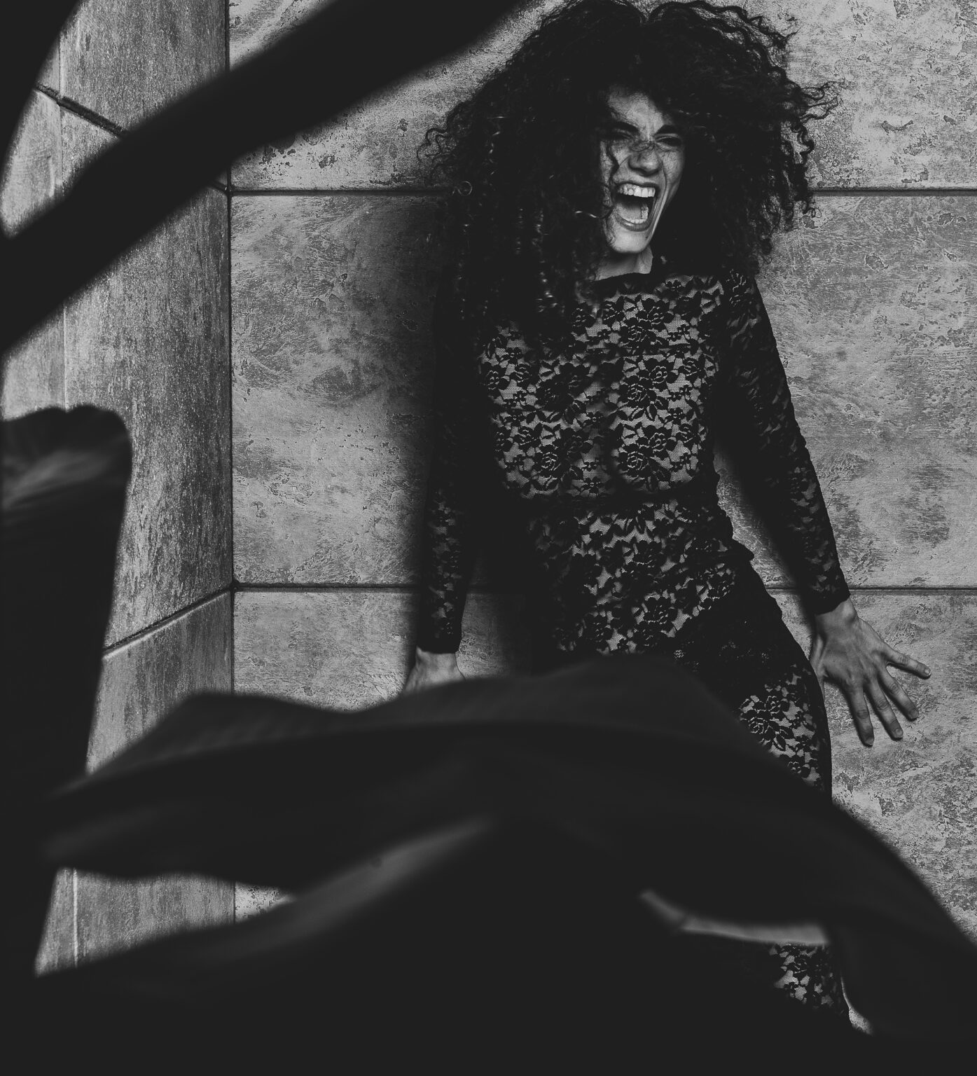 Ritratto in bianco e nero, espressione e contrasto - fotografo ritrattista Milano
