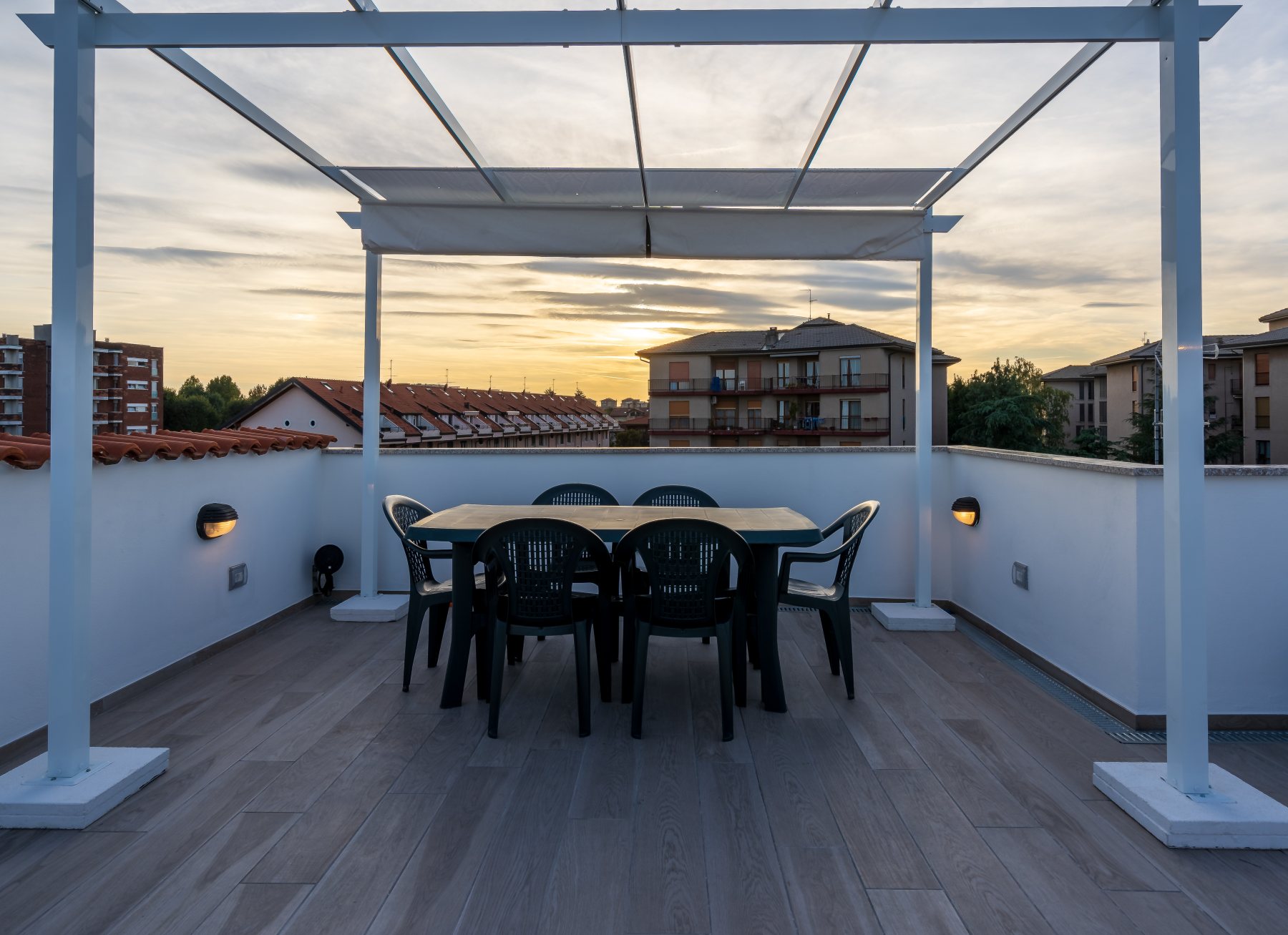 Fotografia immobiliare - terrazza panoramica al tramonto